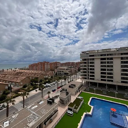 Con Vistas Al Mar, Piscina Y Pista De Paddle Valencia